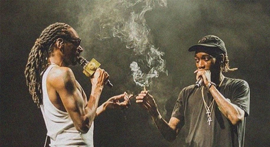 hitunes onstage smoking WIDE